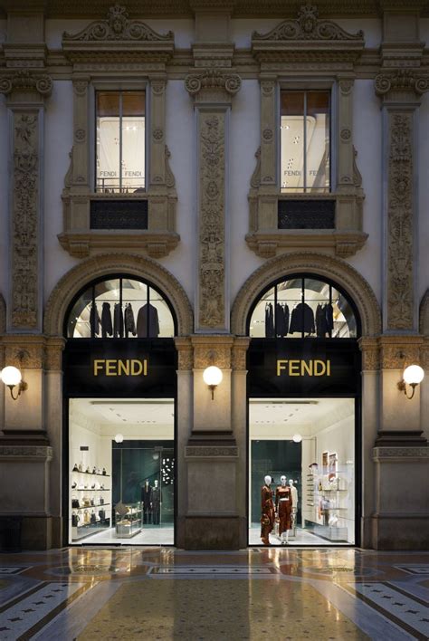 fendi bologna galleria cavour|Boutique FENDI: trova il negozio FENDI più vicino..